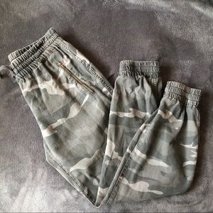 Camo pants